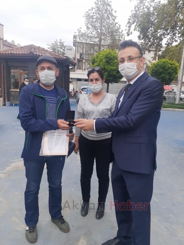 Akyazılı kan bağışçıları ödüllendirildi