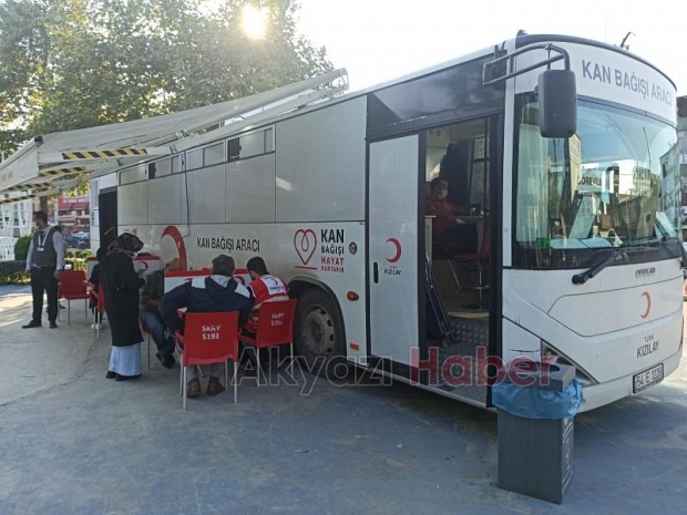Akyazılı kan bağışçıları ödüllendirildi
