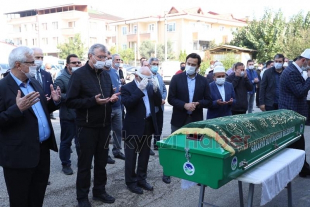 Akyazı Belediyesi eski Başkan Yardımcısı Sinan Çileli'nin baba acısı