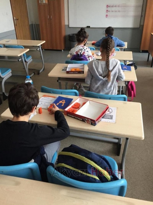 Akyazı Konuralp İlkokulu'ndan akıl ve zeka oyunu projesi