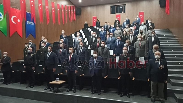Akyazı'da Cumhuriyetin 97'nci yılı törenle kutlandı