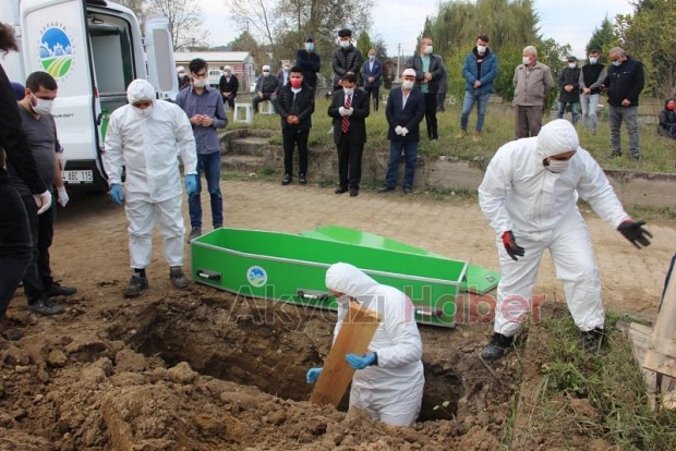 Akyazı'da koronaya bir kurban daha