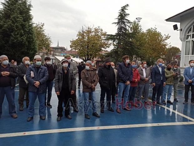 Akyazı STK'lardan Fransa protestosu