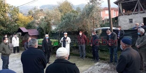 Traktörün altında kalan 4 çocuk babası öldü