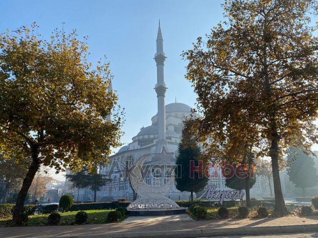 Hafta sonu yasağın ilk gününde Akyazı'dan görüntüler