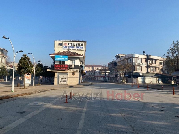 Hafta sonu yasağın ilk gününde Akyazı'dan görüntüler