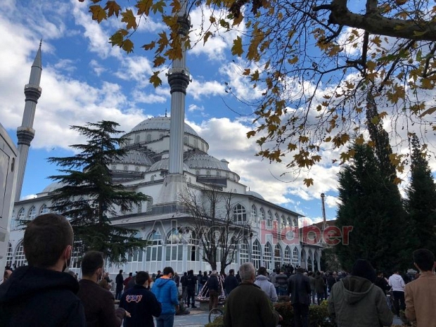 Akyazı'da camilerde yağmur duası yapıldı