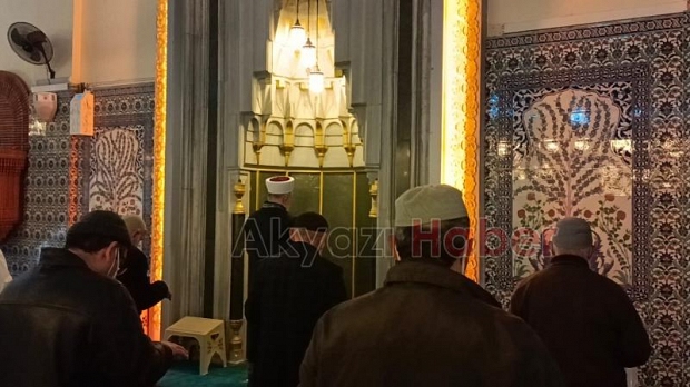 Akyazı'da camilerde yağmur duası yapıldı