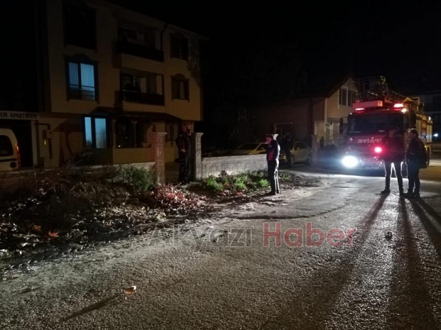 Karantinaydı, odada mahsur kaldı