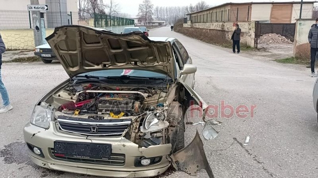 Sanayi yolunda kaza: 1 yaralı