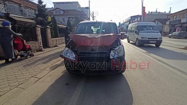 Akyazı'da kaza anı kamerada