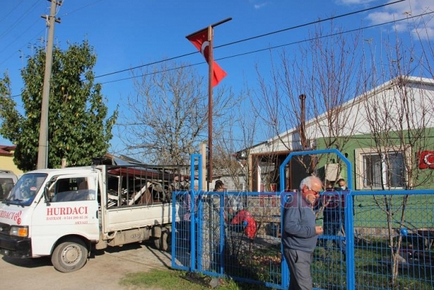 Akülü aracı yanmıştı, Başkan Soykan'dan yardım istedi