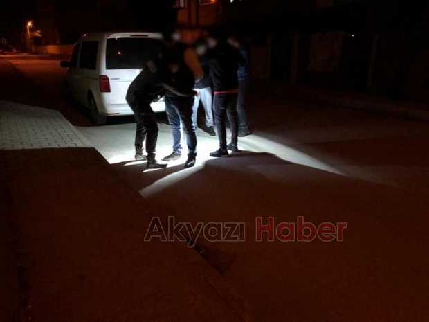 Akyazı polisi uyuşturucuya darbe vurarak yeni yıla girdiler