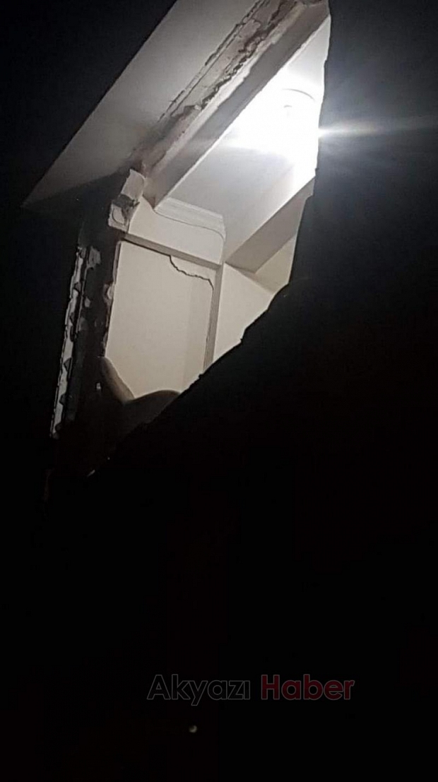 Doğalgaz bomba gibi patladı; daire yerle bir oldu