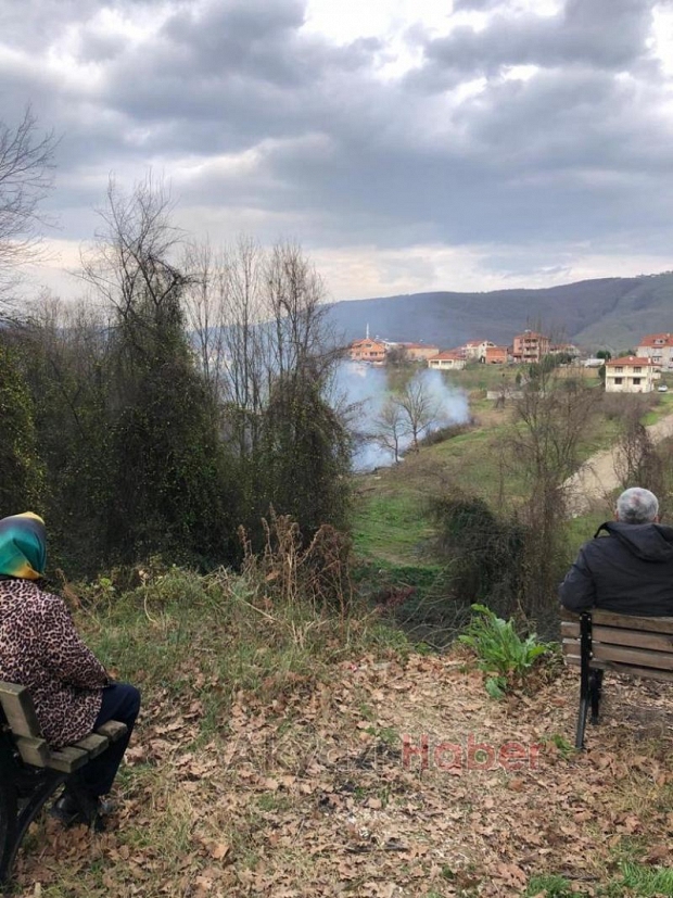 Kuzuluk'ta anız yangını