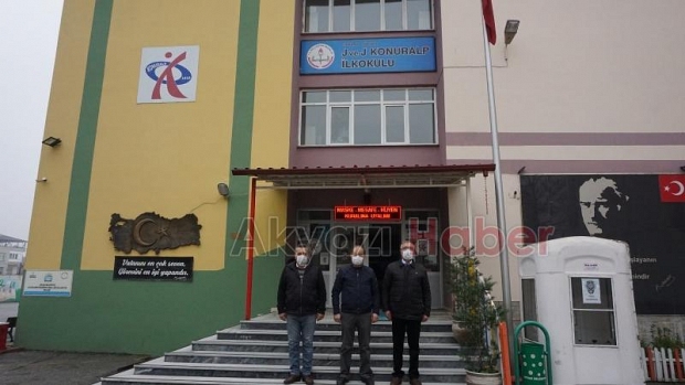 Sakarya'da tüm okullarda bayrak töreni yapıldı