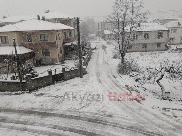 Akyazı'dan kar manzaraları