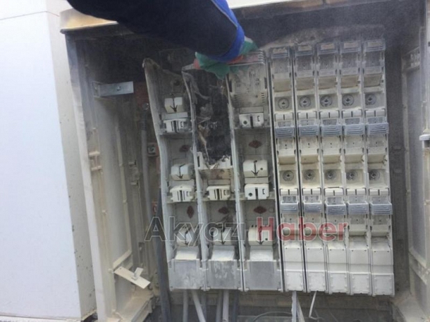 İnşaatın elektrik panosu yandı