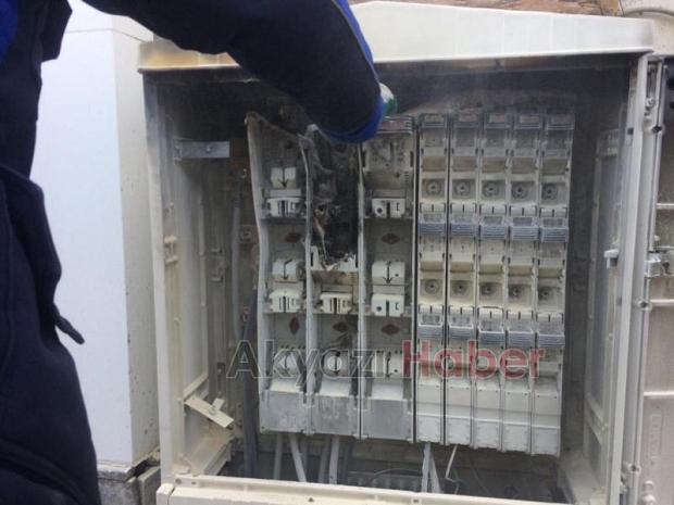 İnşaatın elektrik panosu yandı