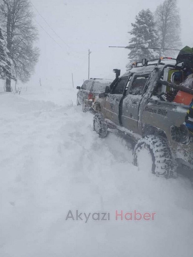 Kampçılar 14 saatte donmak üzereyken kurtarıldılar