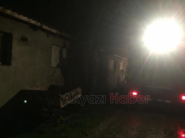 Akyazı'da kaşık atölyesinde yangın