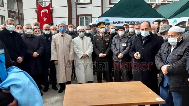 Sakarya şehidini dualarla uğurladı