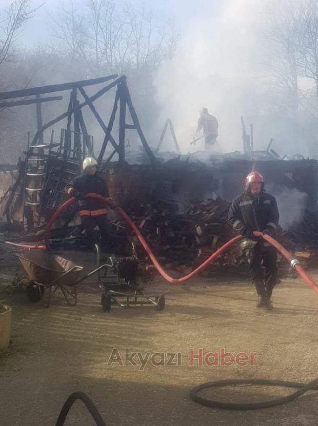 Atölye yangında küle döndü