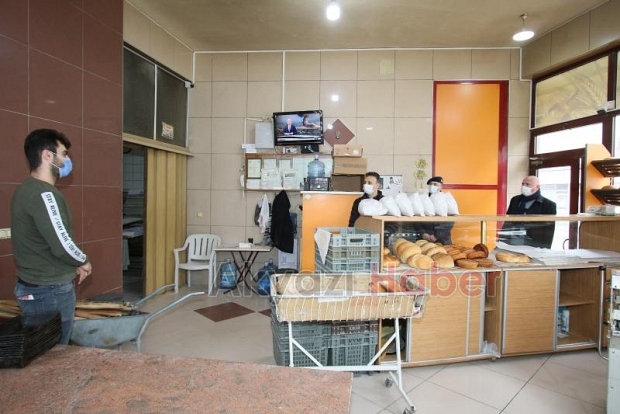 Akyazı protokolünden esnafa ziyaret