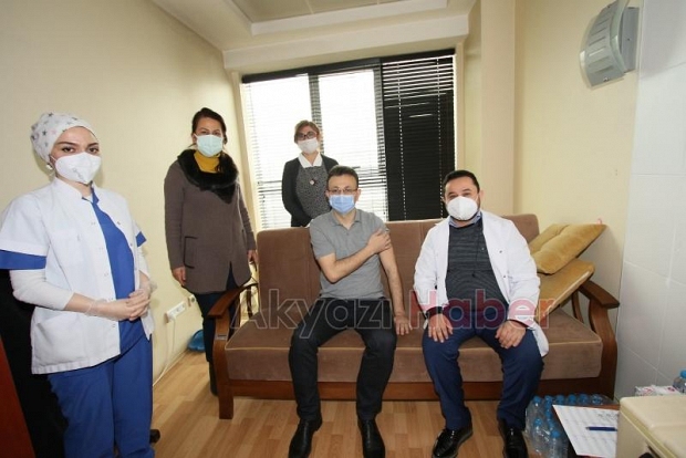 Kaymakam Güney ve Başkan Soykan koronavirüs aşısı oldu