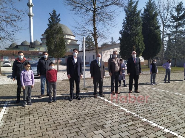 Kaymakam ve İlçe Milli Eğitim Müdürü öğrencileri ziyaret etti