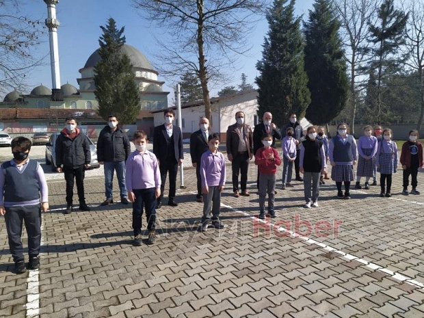 Kaymakam ve İlçe Milli Eğitim Müdürü öğrencileri ziyaret etti