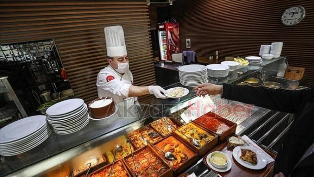 Yüksek riskli Sakaryada kafe ve restoranlar açılmıyor