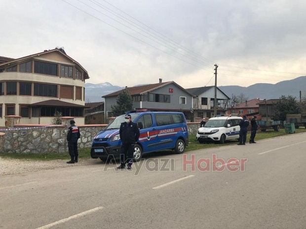 Akyazıda 2 sokak karantinaya alındı