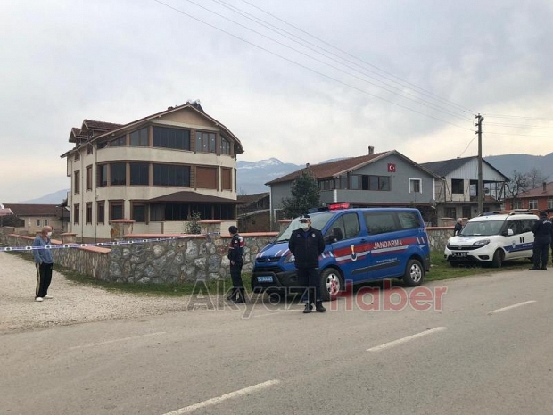 Akyazıda 2 sokak karantinaya alındı