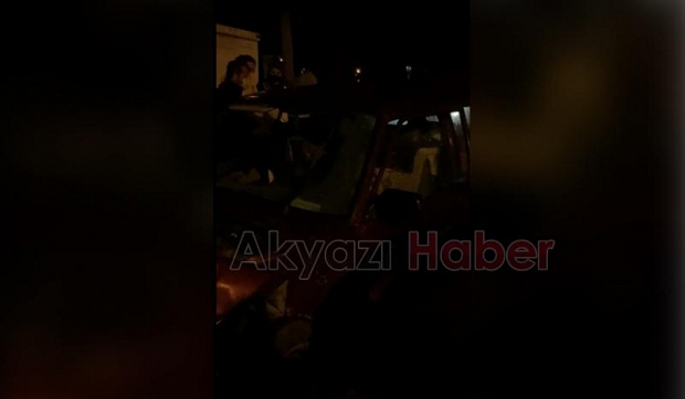 Akyazı'da kaza: 3 yaralı