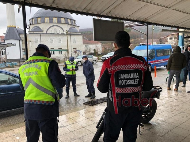 Jandarmadan motosiklet denetimi