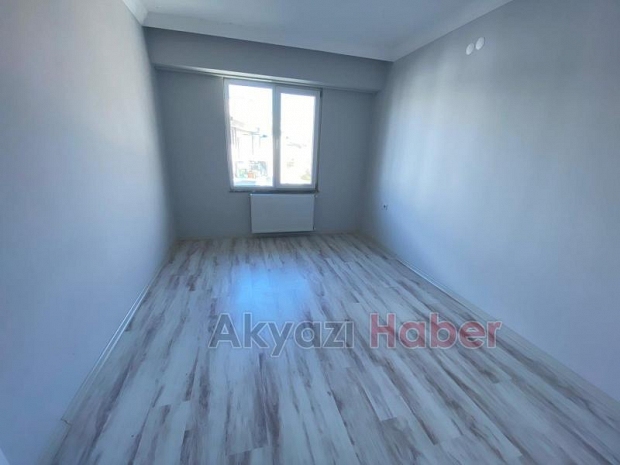 Yasin Emlak'tan site içinde satılık geniş daire