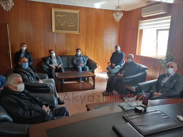 Akyazı İHH yönetiminden Müftü Demir'e ziyaret