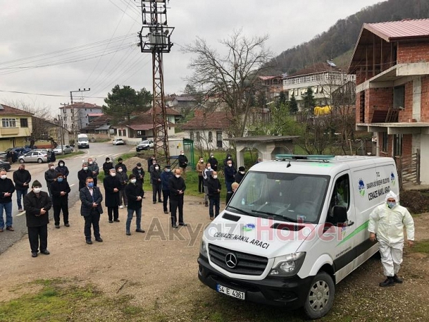 Türkan Aydın dualarla defnedildi