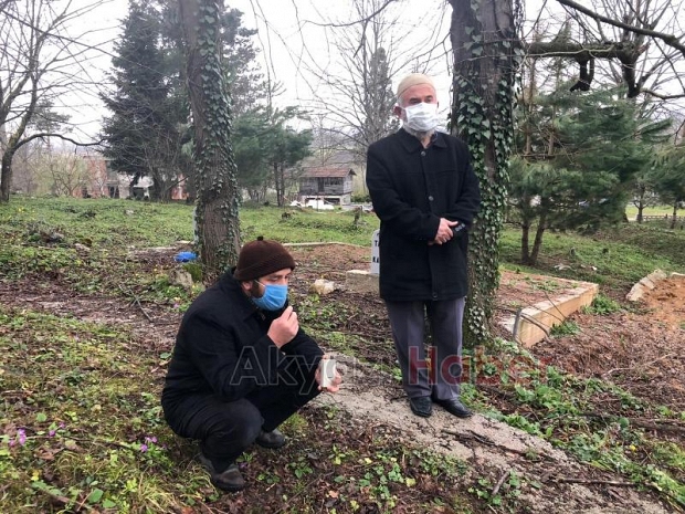 Türkan Aydın dualarla defnedildi