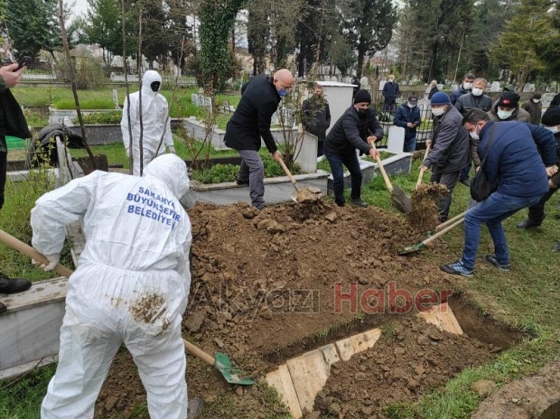 Akyazı'da koronaya bir kurban daha