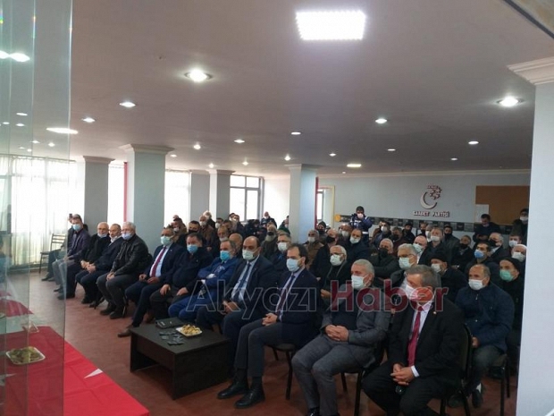 Saadet Partisi'nde Şeref Tan güven tazeledi