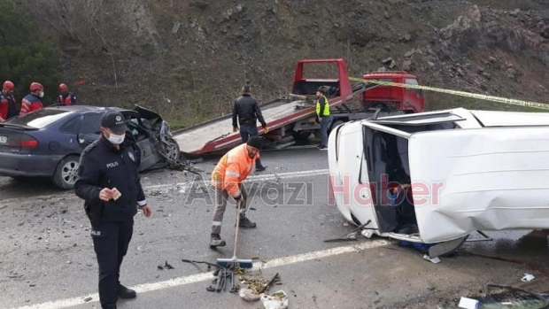 Kafa kafaya çarpıştılar
