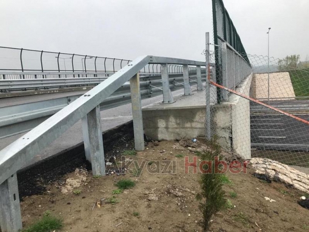 O köprüde çökme yaşandı
