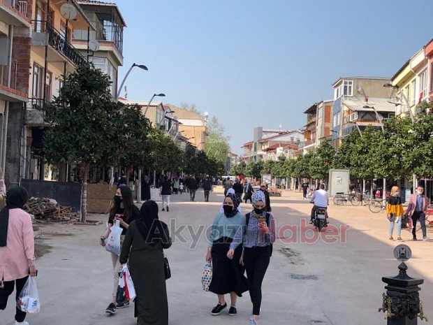 Tam kapanma öncesi yoğunluk