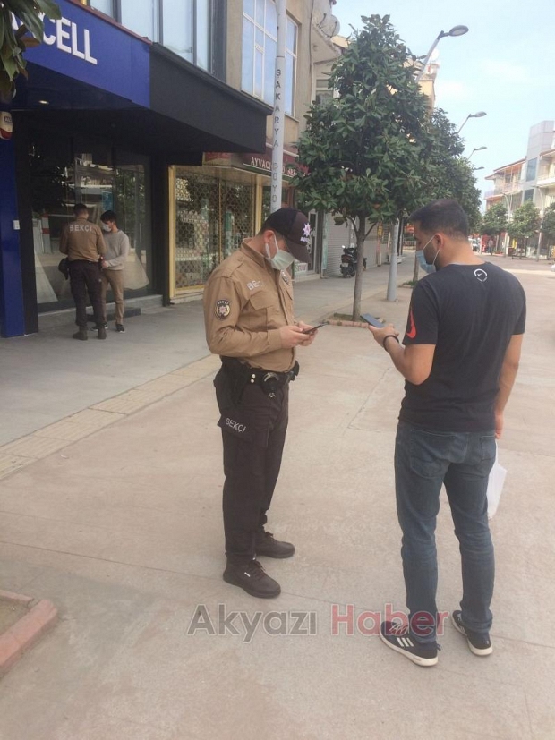 Akyazı'da polis işi sıkı tutuyor