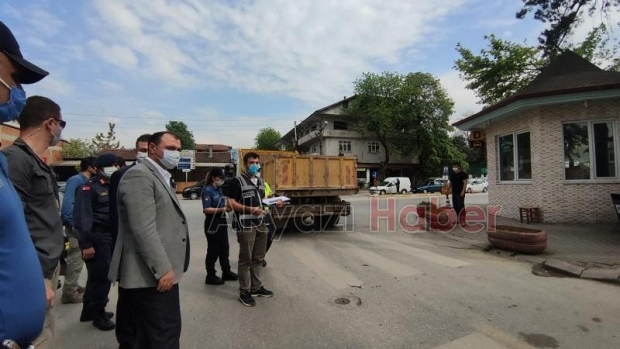 Vali Kaldırım Akyazıda uygulama noktalarını denetledi