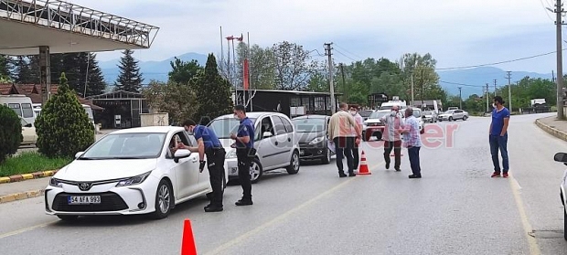 Akyazı polisinden sıkı denetim