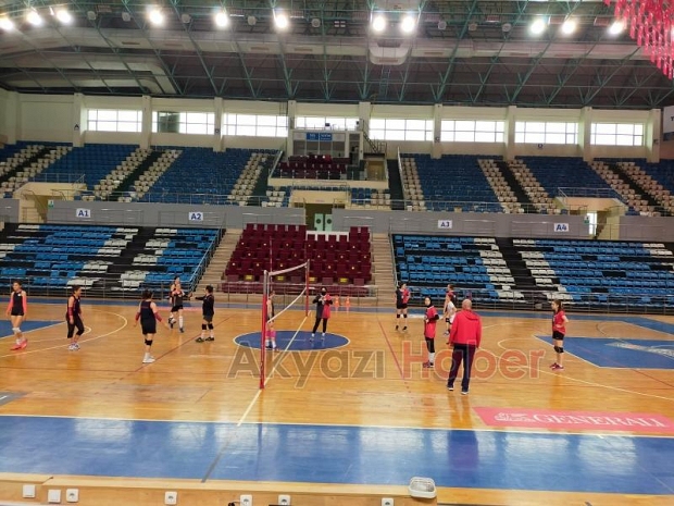 Akyazı Boybeyi 17 branşta sporun lokomotofi