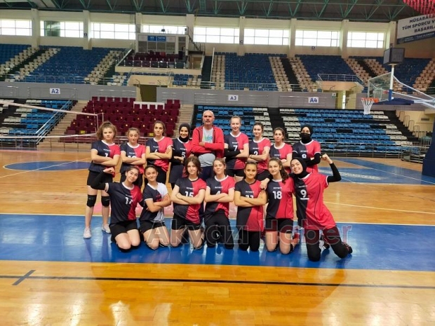 Akyazı Boybeyi 17 branşta sporun lokomotofi